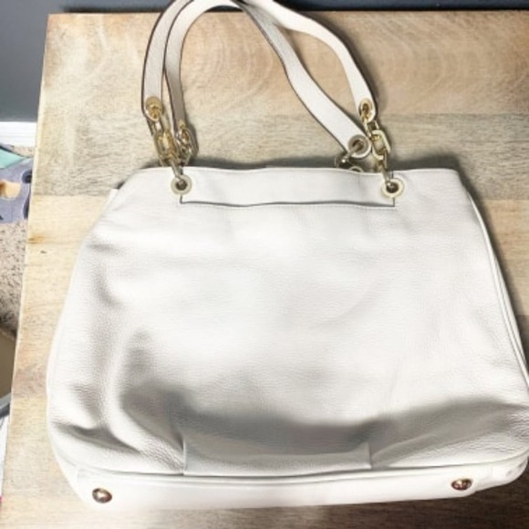 Michael Kors Fulton Leather Vanilla Chain Tote - Picture 2 of 8